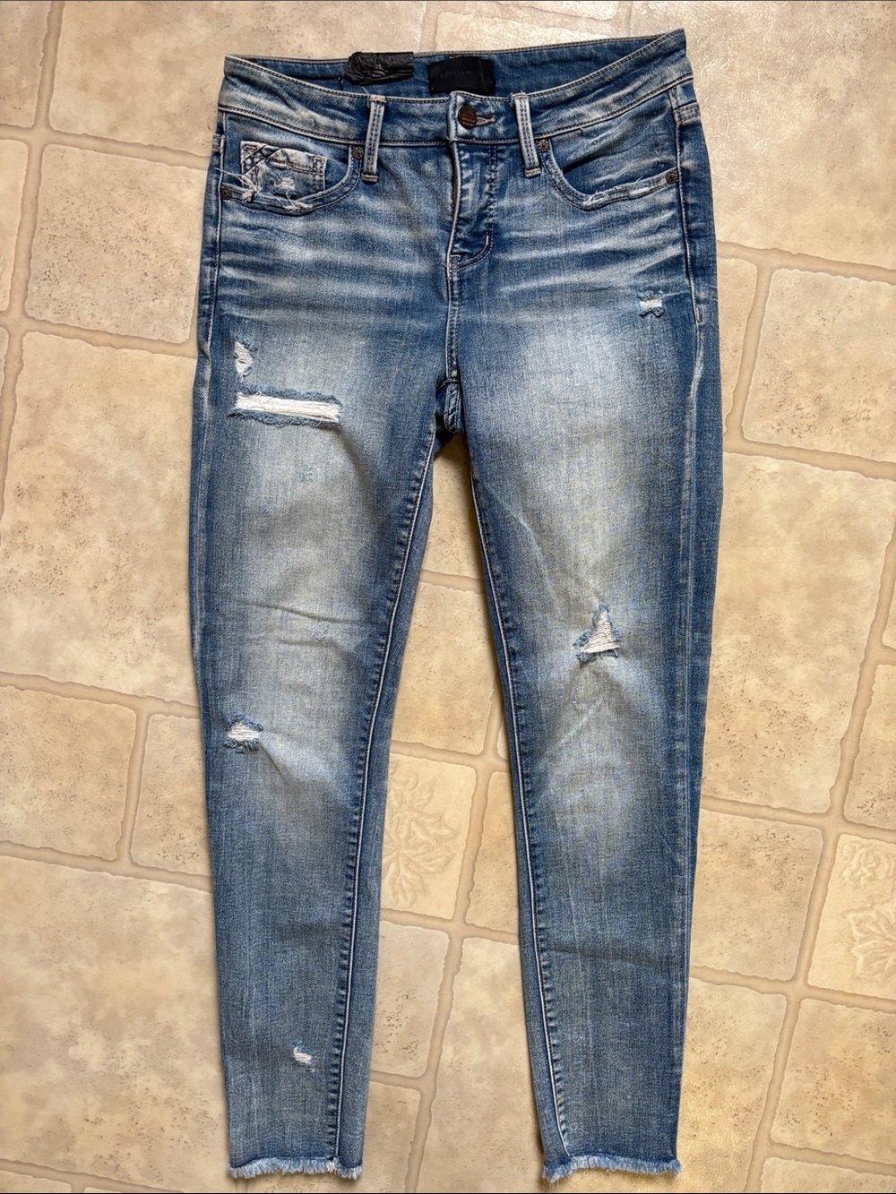 NWT Buckle Black Fit No. 53 Ankle Skinny Distressed Denim Jeans Women’s Size 25